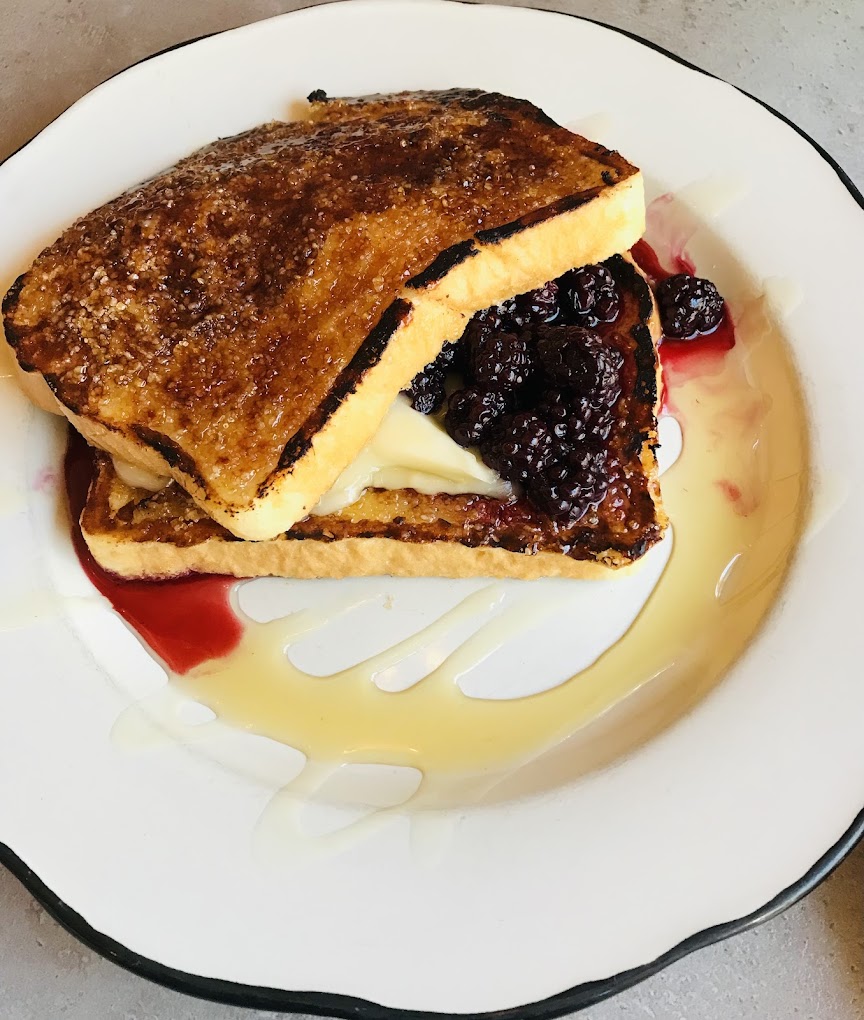 Roosevelt Room Brunch, Stuffed Blackberry French Toast